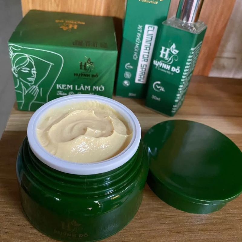 25900_combo-kem-nach-huynh-do-phu-photoroom-3_20241224115342-2.png Kem Dưỡng Trắng Nách Huỳnh Đỗ Cosmetics 20g - Tặng 1 Chai Xịt Khử Mùi Hôi 30ml - KDTNHD