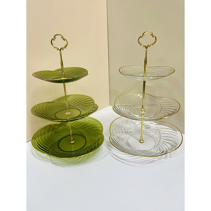 25951_z6219475468443-9b52ab005661bce1cf3ee5304c377ec6_20250115154944-2.jpg Khay Mứt Nhựa Mạ Vàng 3 Tầng Trong Suốt - Khay Đựng Mứt Tết Bánh Kẹo 35,5x26cm - KDM3TTS