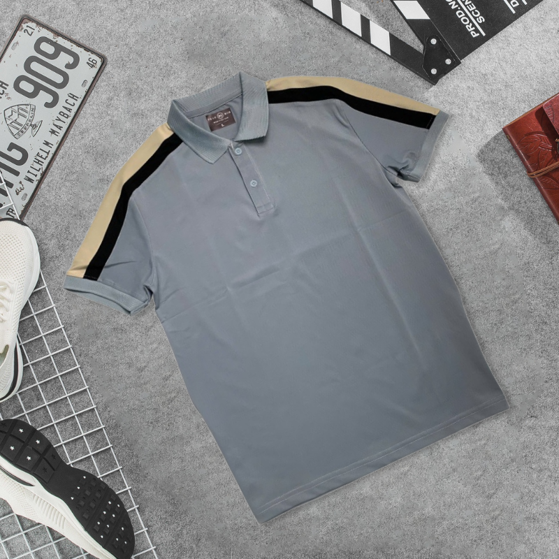 26168_24_20250325170316-1.png Áo Thun Nam Cổ Bẻ Phối Sọc Tay Áo (Có Size 3XL) - CS248