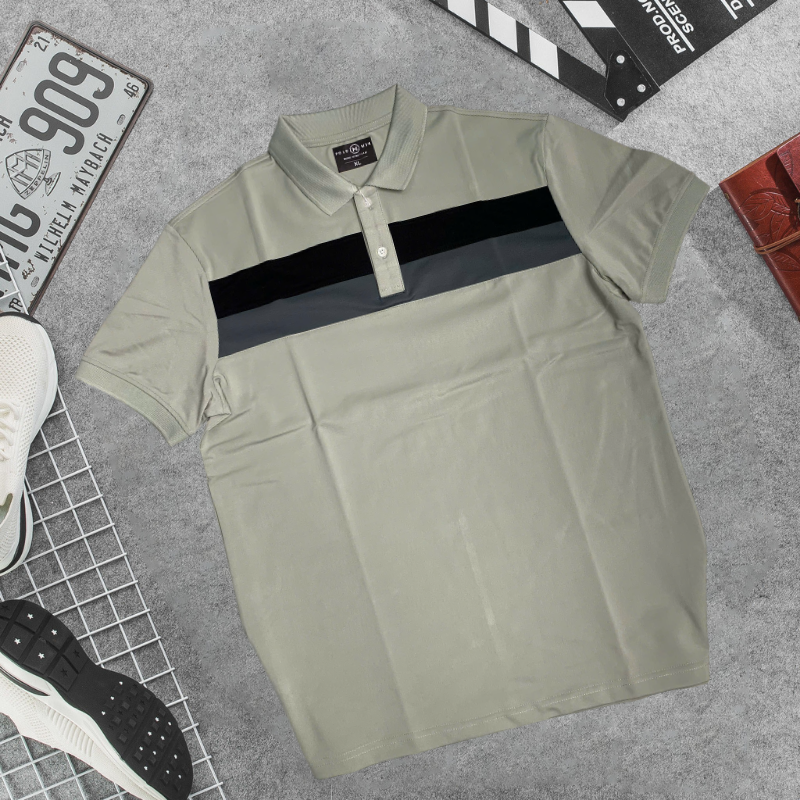 26201_cs256-13_20250401164942-12.png Áo Thun Nam Cổ Bẻ Phối Hai Sọc Ngang Trước Ngực Trẻ Trung (Có Size 3XL) - CS256