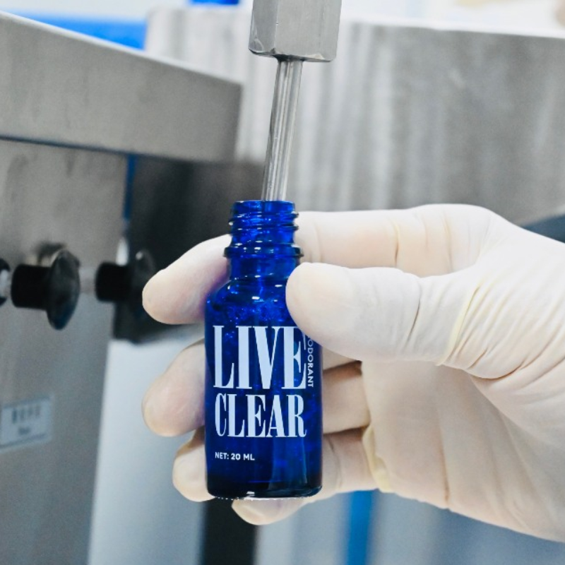 Phân phối serum Khử Hôi Nách, Hôi Chân, Ngăn Tiết Mồ Hôi Dành Cho Cả Nam Và Nữ 20ml Live Clear Thanh Tô Phân phối serum Khử Hôi Nách, Hôi Chân, Ngăn Tiết Mồ Hôi Dành Cho Cả Nam Và Nữ 20ml Live Clear Thanh Tô