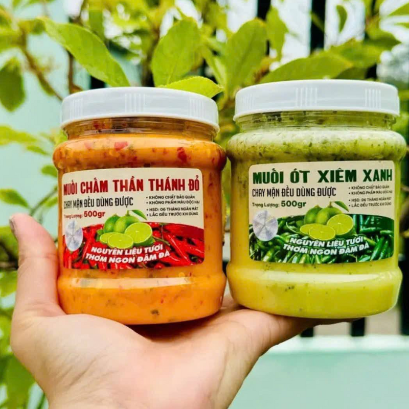 Giá sỉ set 2 Hộp Muối Chấm Thơm Ngon 500g - Muối Chấm Thần Thánh Đỏ & Muối Ớt Xiêm Xanh Giá sỉ set 2 Hộp Muối Chấm Thơm Ngon 500g - Muối Chấm Thần Thánh Đỏ & Muối Ớt Xiêm Xanh
