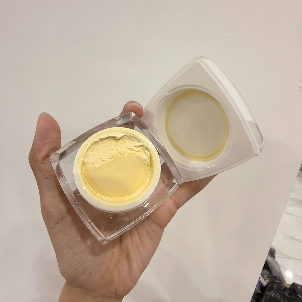 26523_z6939647491320-a60d016566f092b4bac7fc7318b5ec42_20250824151631-1.jpg Face Nám Hà Kiều Anh Hủ Bạc 40g - 8938545178033