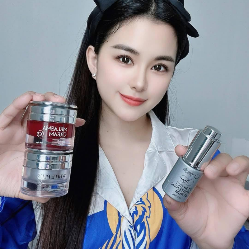 26526_32_20250801102447-2.png Kem Face Huyết Nám Queenie Skin 10g - FACEHUYETNAM10G