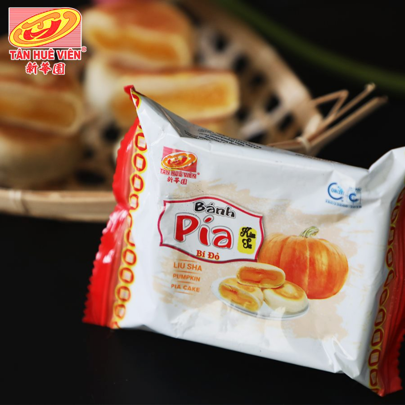 Chuyên sỉ bánh Pía Kim Sa Bí Đỏ Tân Huê Viên Thơm Ngon 480g (40g x 12 cái) Chuyên sỉ bánh Pía Kim Sa Bí Đỏ Tân Huê Viên Thơm Ngon 480g (40g x 12 cái)