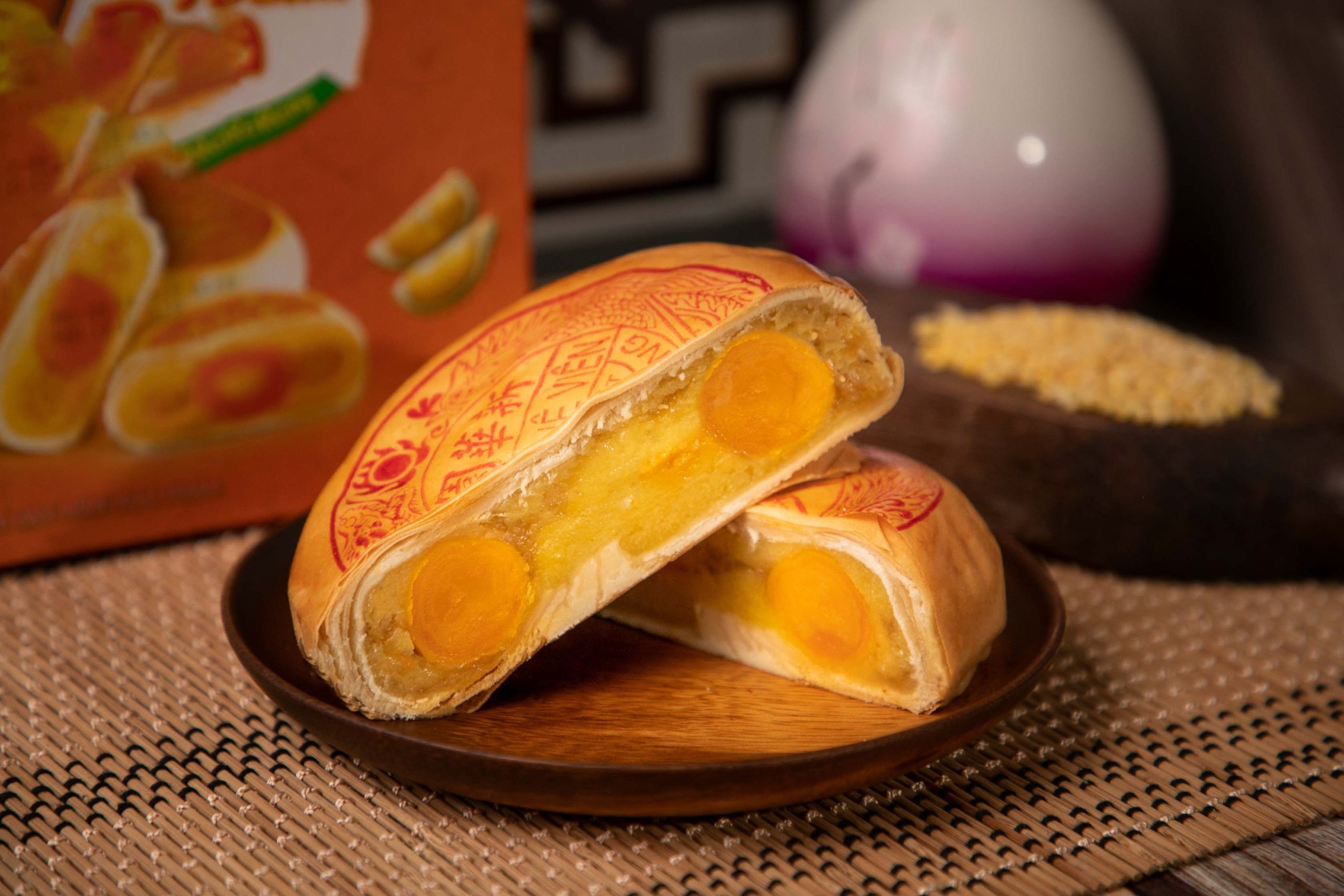 26643_7145thv6682_20250830110059-4.jpg Bánh Pía 4 Trứng Đậu Sầu Riêng Tân Huê 500g (1 cái) - BPDSR4T