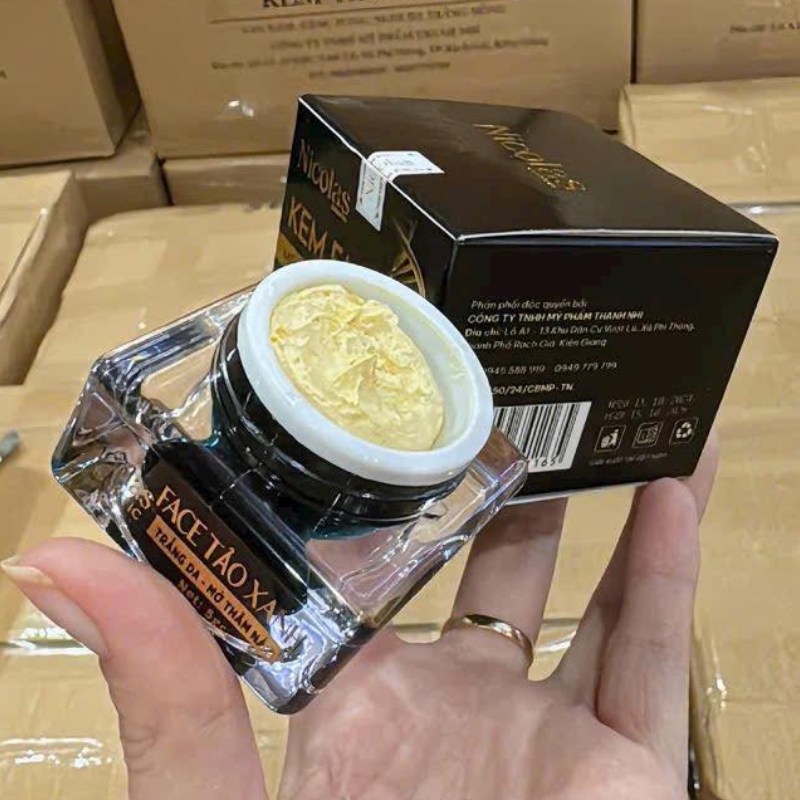 Combo Tái Sinh Nicolas - Serum Peeling 30ml & Kem Face Men Tảo Xanh Collagen 5g Combo Tái Sinh Nicolas - Serum Peeling 30ml & Kem Face Men Tảo Xanh Collagen 5g