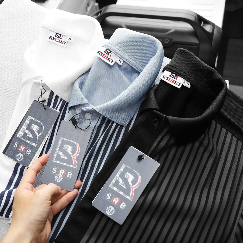 Nguồn sỉ áo Thun Polo Nam Phối Sọc Dọc Trước Ngực Và Tay Áo BigSize Từ 50-90kg Nguồn sỉ áo Thun Polo Nam Phối Sọc Dọc Trước Ngực Và Tay Áo BigSize Từ 50-90kg