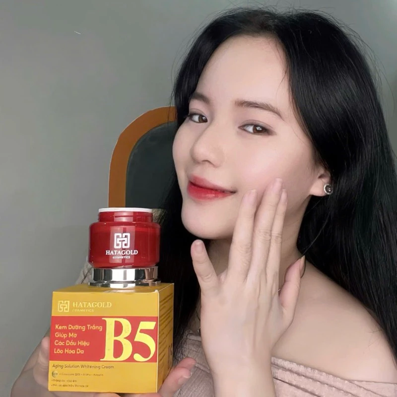 26837_4_20251007181930-1.png Kem Dưỡng Sáng Da B5 Hatagold Cosmetics Màu Đỏ10g - 8936061332069