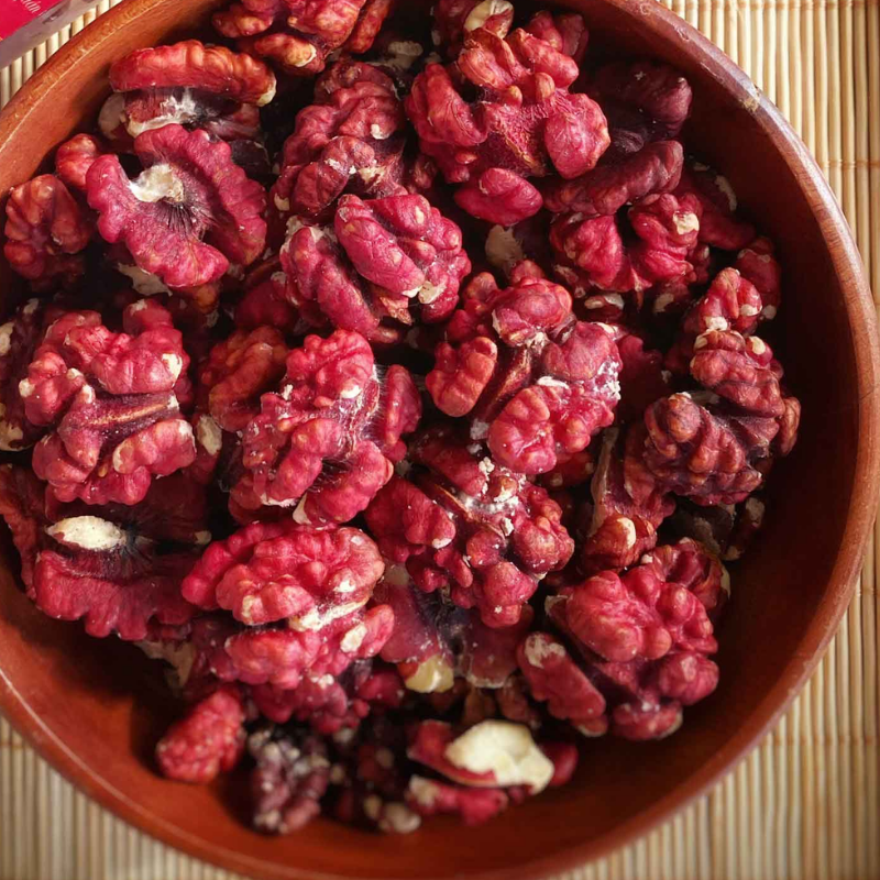 26971_172_20251106102924.png Quả Óc Chó Ruột Đỏ Tách Vỏ 230g - Hộp Tròn Nhỏ Hộp Quà Tết 2026 - QOCTVHTN230G