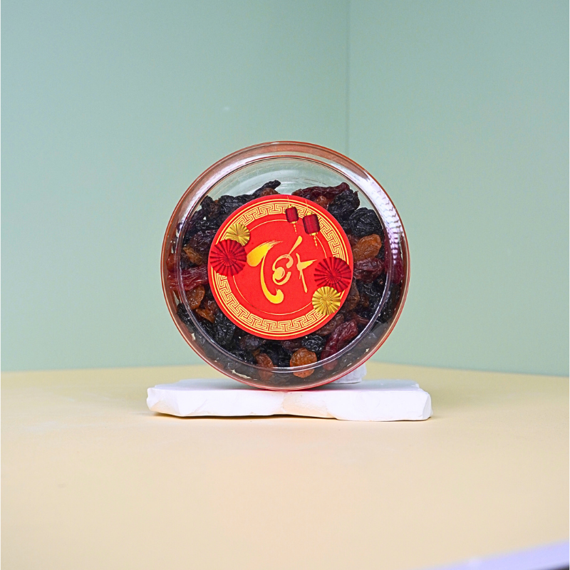 26978_54_20251113100053-1.png Nho Khô Chile 3 Màu 230g - Hộp Tròn Nhỏ Hộp Quà Tết 2026 - NKC3MHTN230G