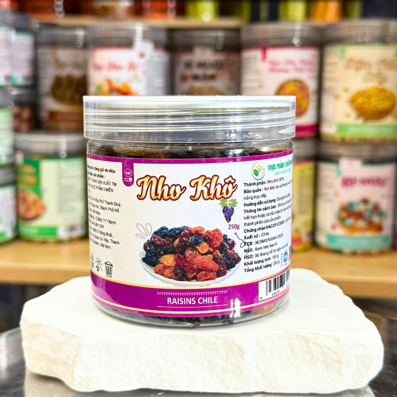 Nho Khô Chile 3 Màu Mini Thơm Ngon 250g - Hũ Pet Nho Khô Chile 3 Màu Mini Thơm Ngon 250g - Hũ Pet