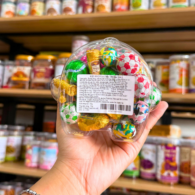 Nguồn sỉ kẹo Socola Mix Thơm Ngon 700g - Hộp Gấu Lớn Nguồn sỉ kẹo Socola Mix Thơm Ngon 700g - Hộp Gấu Lớn