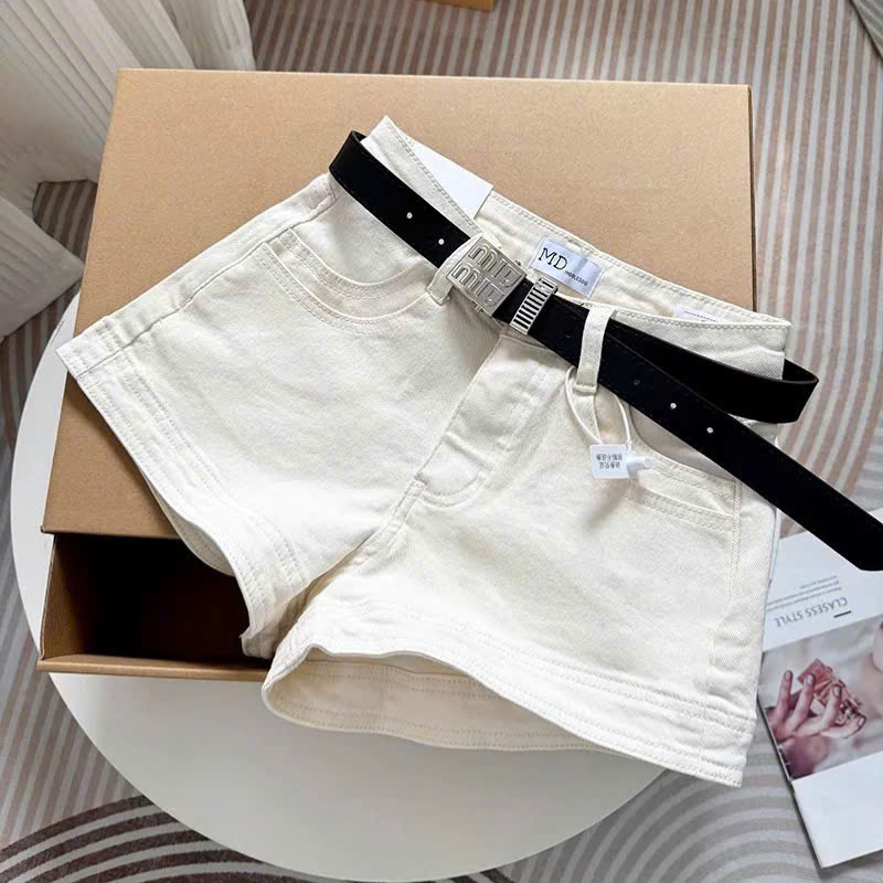 Giá sỉ quần Short Jean Trơn Nữ Không Co Giãn Đứng Form Chuẩn - Có 5 Màu Mặc Cực Xinh Giá sỉ quần Short Jean Trơn Nữ Không Co Giãn Đứng Form Chuẩn - Có 5 Màu Mặc Cực Xinh