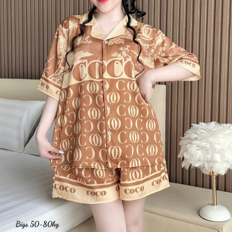 27671_93_20251216112340.png Đồ Bộ Ngủ Nữ Họa Tiết Sang Trọng Mặc Mát Thoải Mái Size Lớn 50–80kg - DBO5205