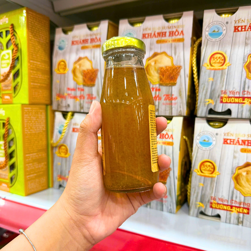 Giá sỉ yến Sào Suminest Khánh Hòa Đông Trùng Hạ Thảo 35% Lốc 4 Chai 180ml Giá sỉ yến Sào Suminest Khánh Hòa Đông Trùng Hạ Thảo 35% Lốc 4 Chai 180ml