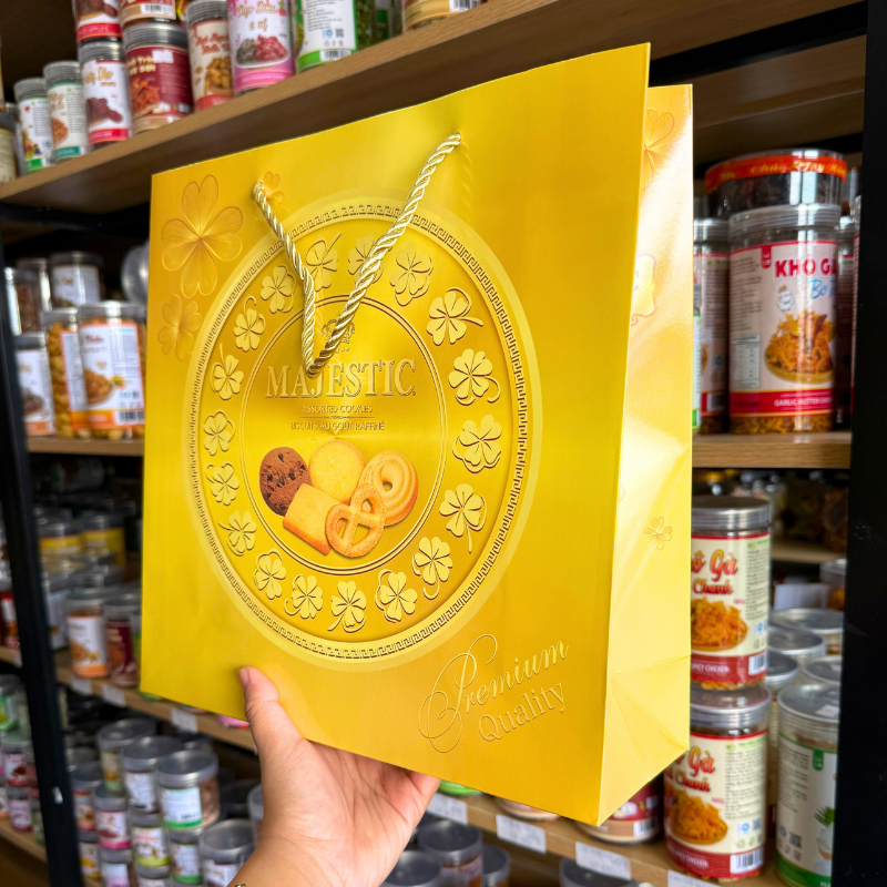 Bánh Quy Hộp Thiếc MAJESTIC Hộp Tròn Đồng Tiền Vàng 382g Bánh Quy Hộp Thiếc MAJESTIC Hộp Tròn Đồng Tiền Vàng 382g