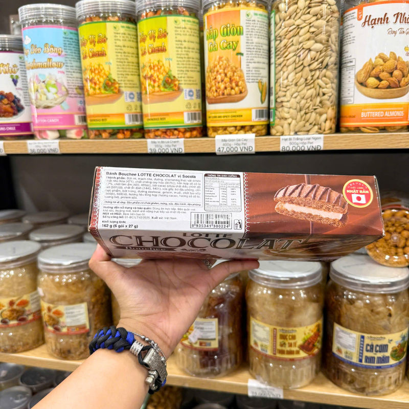 Giá sỉ bánh Bông Lan Phủ Kem LOTTE CHOCOLAT162gr Giá sỉ bánh Bông Lan Phủ Kem LOTTE CHOCOLAT162gr