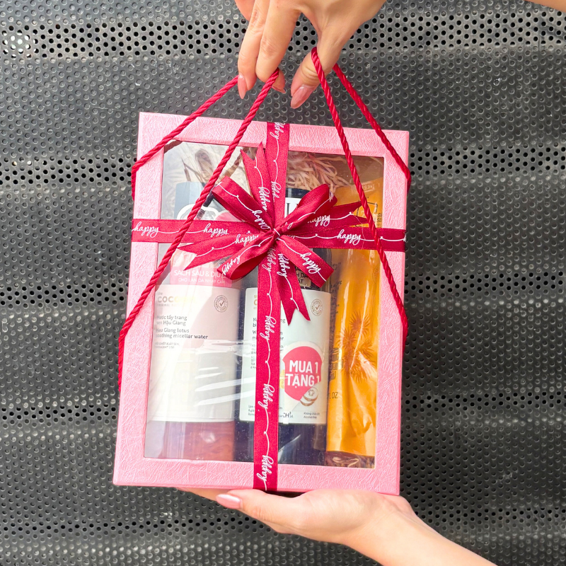 Set Quà Tặng Nước Tẩy Trang Sen Hậu Giang 500ml & Nước Tẩy Trang Bí Đao Cocoon 500ml & Tẩy Tế Bào Chết Body Đường Thốt Nốt An Giang 200ml Set Quà Tặng Nước Tẩy Trang Sen Hậu Giang 500ml & Nước Tẩy Trang Bí Đao Cocoon 500ml & Tẩy Tế Bào Chết Body Đường Thốt Nốt An Giang 200ml