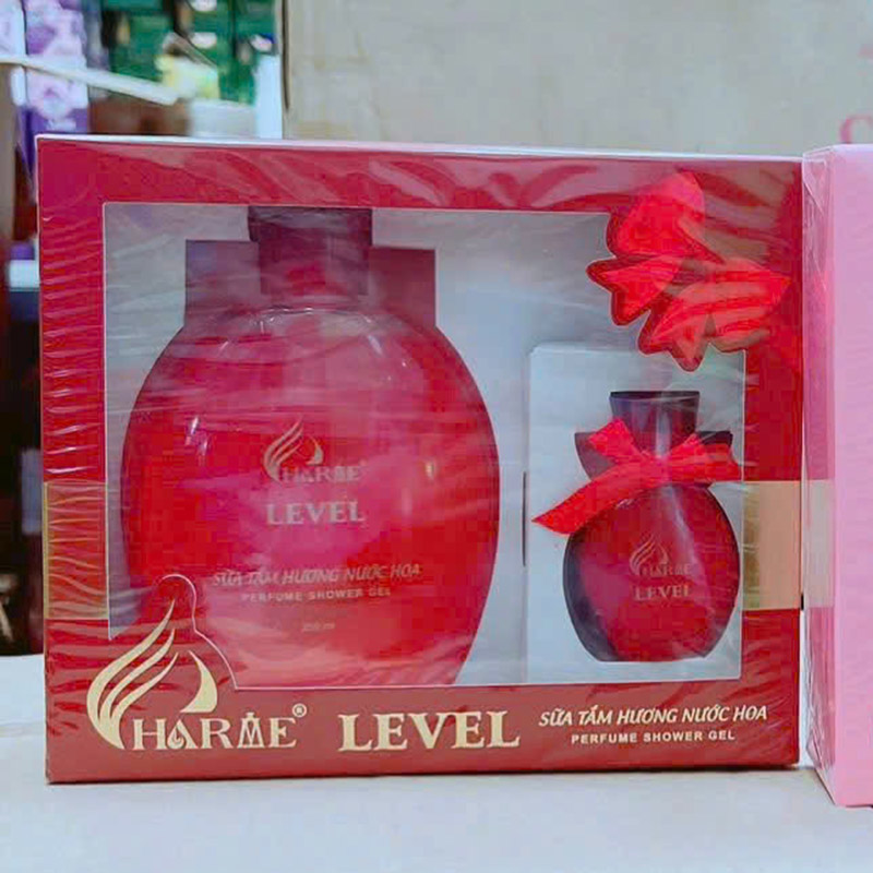 Set Quà Tặng Sữa Tắm Nước Hoa Charme Level 250ml + Nước Hoa Charme Level Set Quà Tặng Sữa Tắm Nước Hoa Charme Level 250ml + Nước Hoa Charme Level