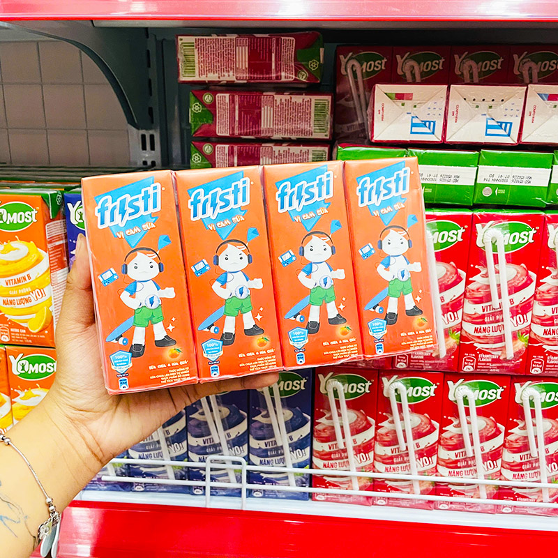 Chuyên sỉ sữa Chua Uống FRISTI Hương Cam Lốc 4 Hộp (180ml/Hộp) Chuyên sỉ sữa Chua Uống FRISTI Hương Cam Lốc 4 Hộp (180ml/Hộp)