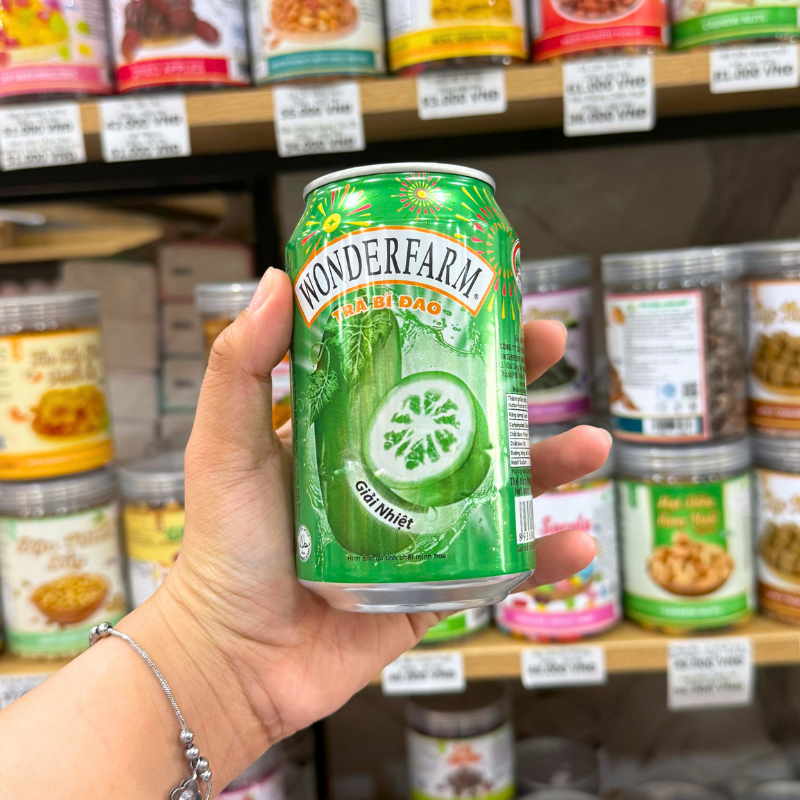 Trà Bí Đao Wonderfarm Trao Xuân Thanh Mát 310ml/Lon Trà Bí Đao Wonderfarm Trao Xuân Thanh Mát 310ml/Lon
