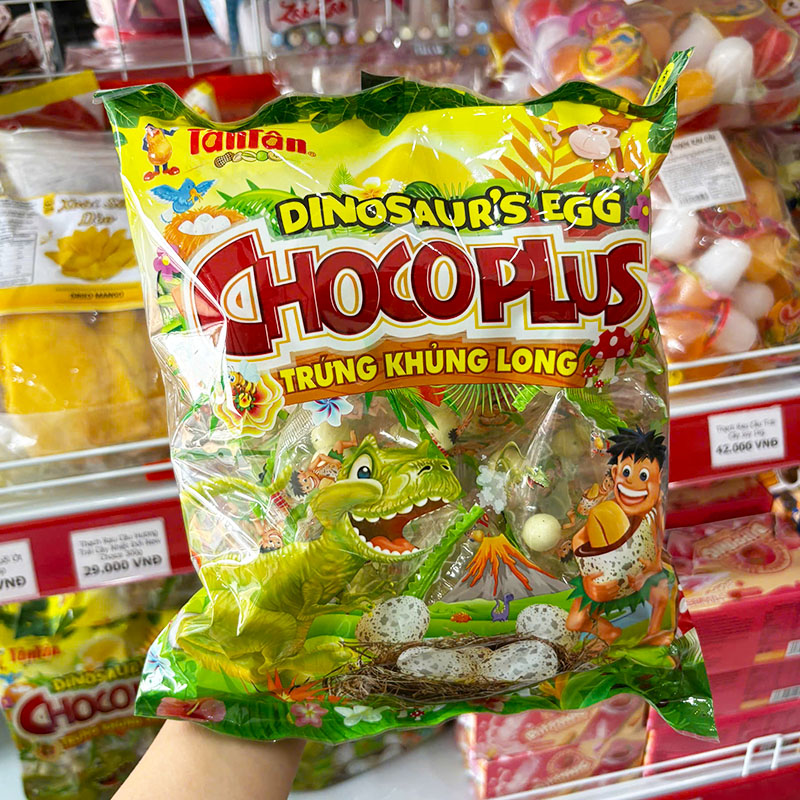 Bỏ sỉ kẹo Trứng Khủng Long Socola Tân Tân 96g Bỏ sỉ kẹo Trứng Khủng Long Socola Tân Tân 96g