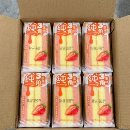 1 Thùng Bánh Bông Lan Tam Giác CHUNSANJIAO Vị Dâu - Màu Hồng - 6973697320857THUNG
