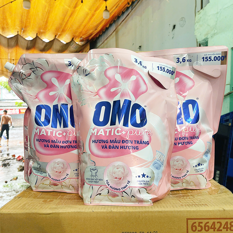 Nước Giặt OMO Matic Cửa Trên Hương Hoa Mẫu Đơn Trắng & Đàn Hương 3.6kg Nước Giặt OMO Matic Cửa Trên Hương Hoa Mẫu Đơn Trắng & Đàn Hương 3.6kg