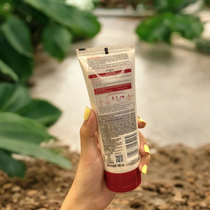 Sữa Rửa Mặt L