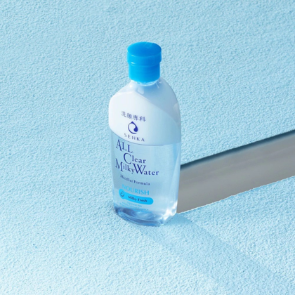 Nước tẩy trang Micellar All Clear Water Fresh Senka Nourish Màu Xanh Dương 230ml giúp làm sạch lớp trang điểm khó trôi bụi bẩn bã nhờn