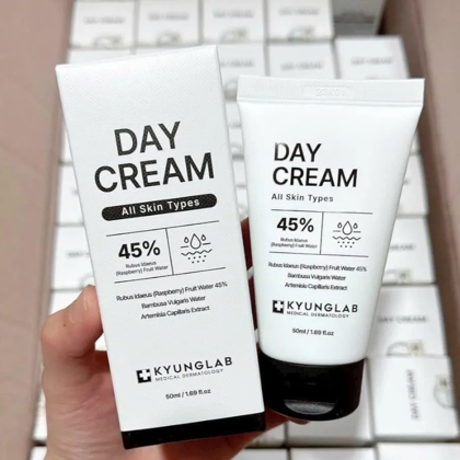 Kem dưỡng ban ngày nâng tone Kyung Lab Day Cream phù hợp với mọi loại da