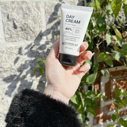 Kem dưỡng ban ngày nâng tone Kyung Lab Day Cream phù hợp với mọi loại da