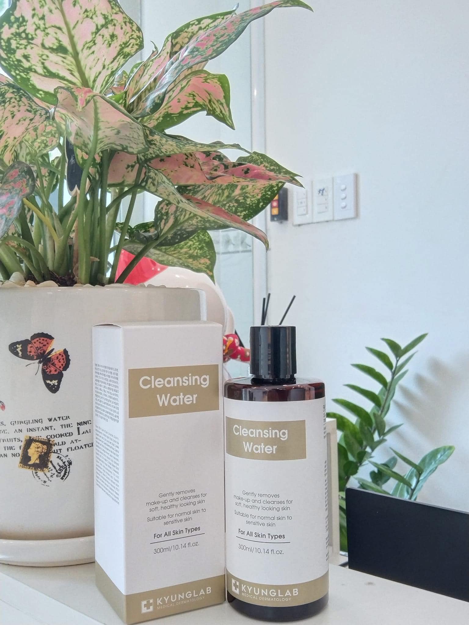Nước Tẩy Trang Kyung Lab Cleansing Water siêu thẩm thấu đẩy sạch bụi bẩn cho da mặt sáng mịn