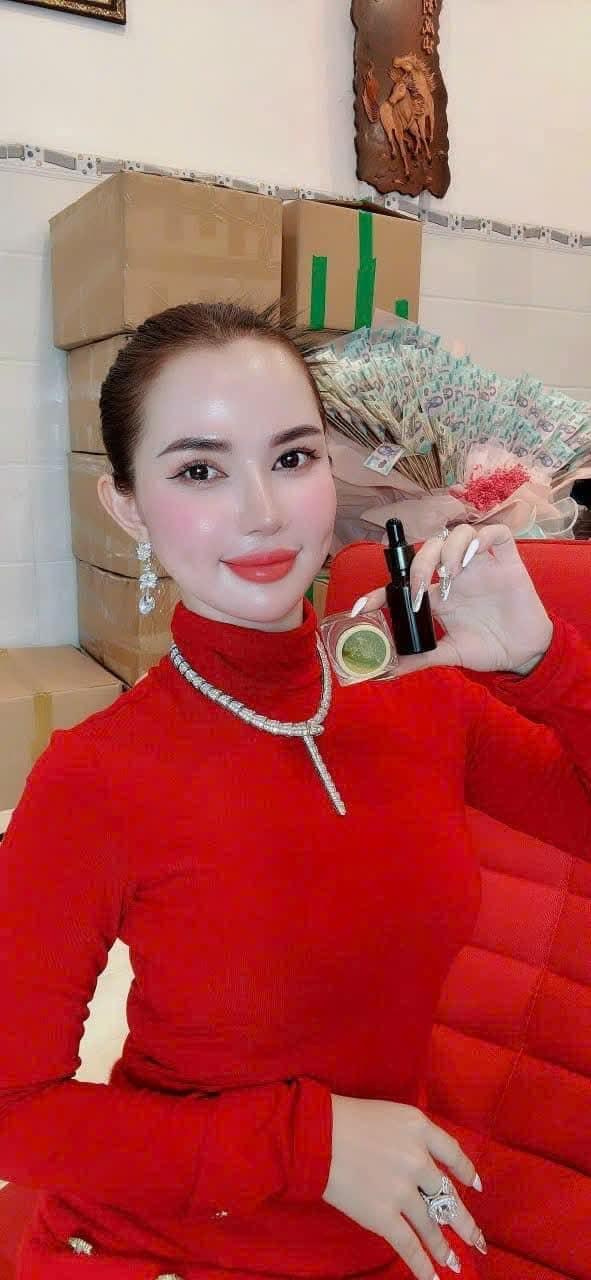 Kem Face Trà Xanh Bích Cao White