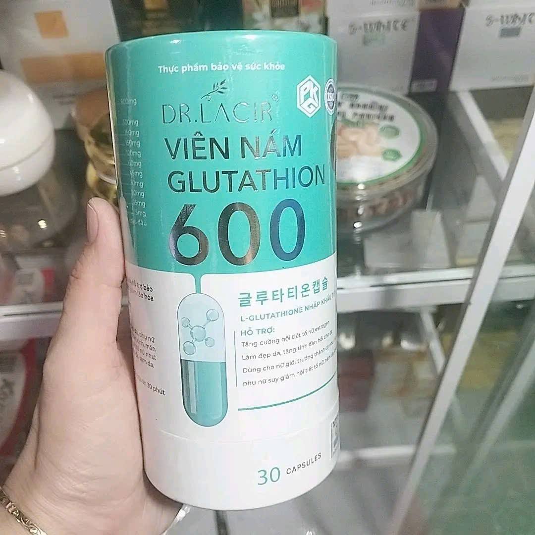 Viên uống trắng da  Glutathione 600 Dr Lacir  giúp ngăn ngừa các dấu hiệu lão hóa như nếp nhăn đốm nâu giúp da luôn tươi trẻ, căng mịn