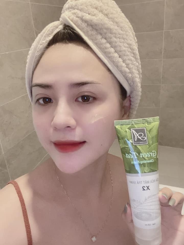 Sạch bụi bẩn, dịu nhẹ cùng sữa rửa mặt trà xanh thiên nhiên A COSMETICS