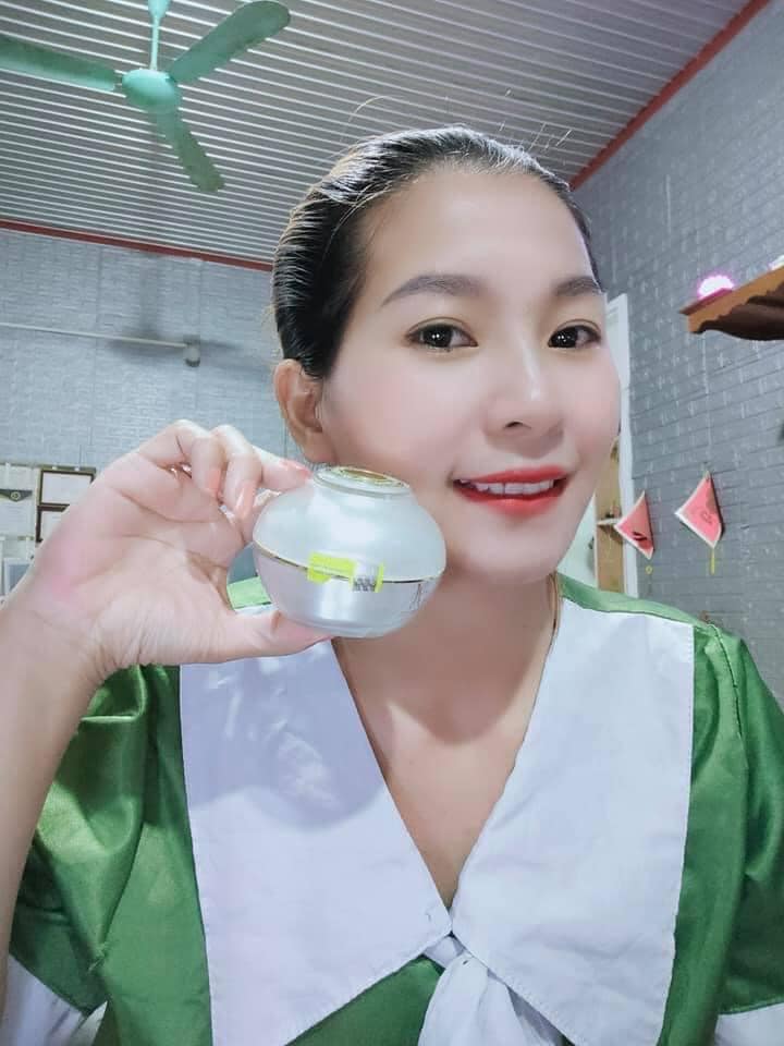 Chất kem face pháp trăm người thích, triệu người xài A COSMETICS
