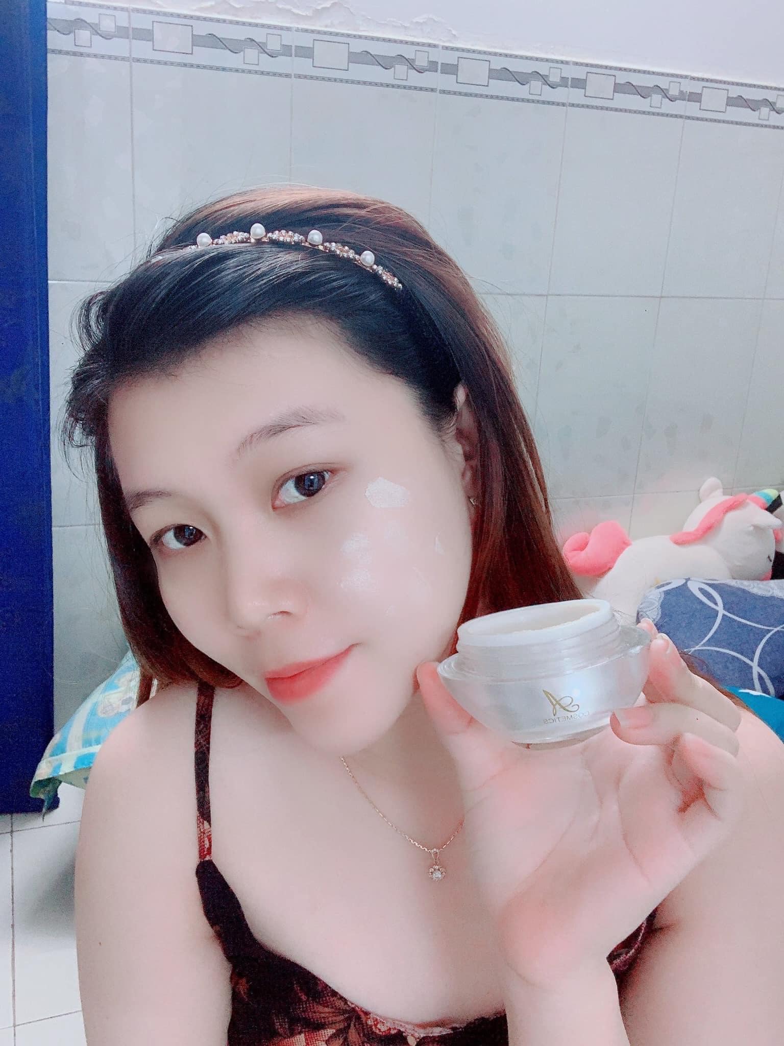 Chất kem face pháp trăm người thích, triệu người xài A COSMETICS