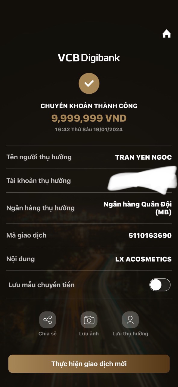 Vừa nhận được quà từ công ty còn được lì xì từ boss  Đặng Phương Anh